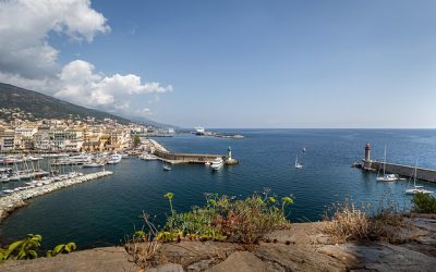 Découvrir la beauté incomparable de la Corse